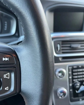 Volvo V60 cena 62900 przebieg: 133500, rok produkcji 2016 z Szprotawa małe 121